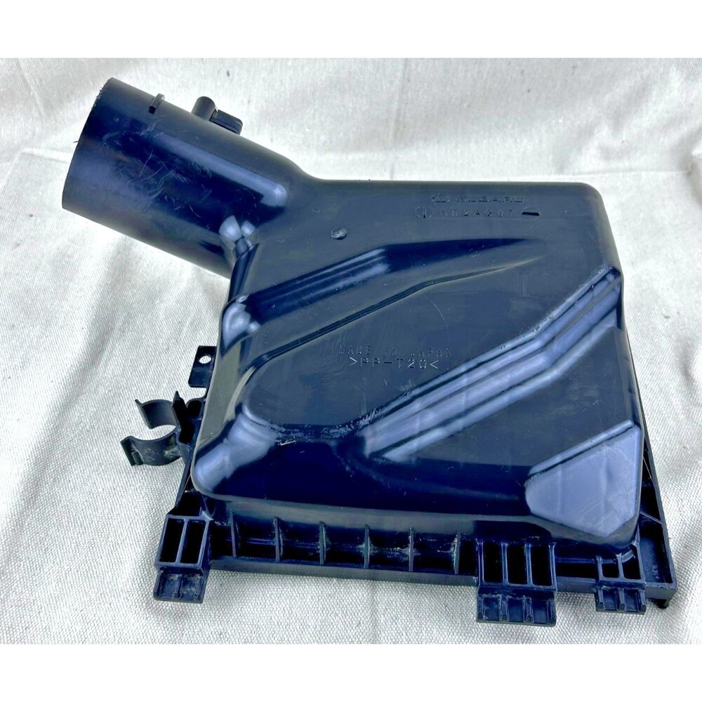 08-12 Subaru Outback/Forester/Legacy/Impreza Upper Case Air Cleaner Filter Box
